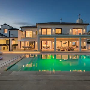villa-o.1costadelsol.com/
